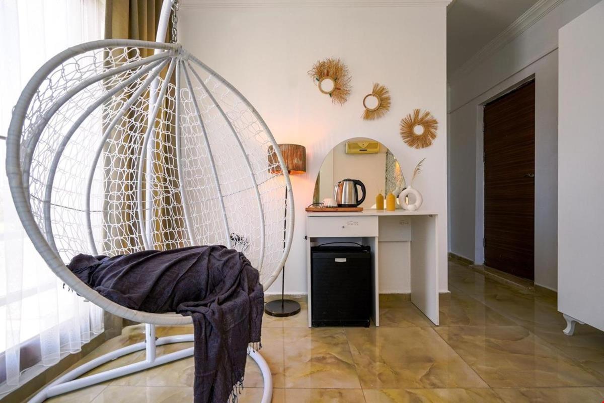 Belong Butik Otel Çeşme Esterno foto