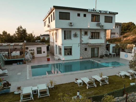 Belong Butik Otel Çeşme Esterno foto