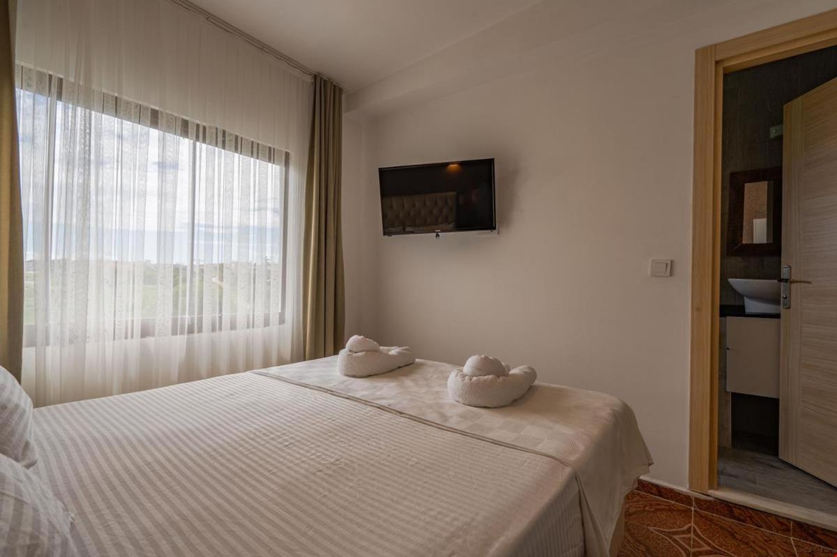 Belong Butik Otel Çeşme Esterno foto