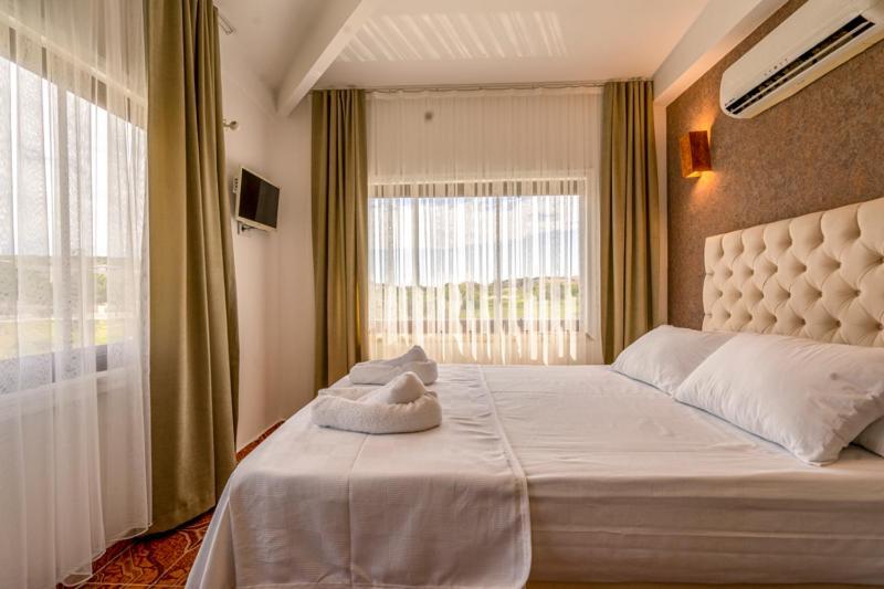 Belong Butik Otel Çeşme Esterno foto