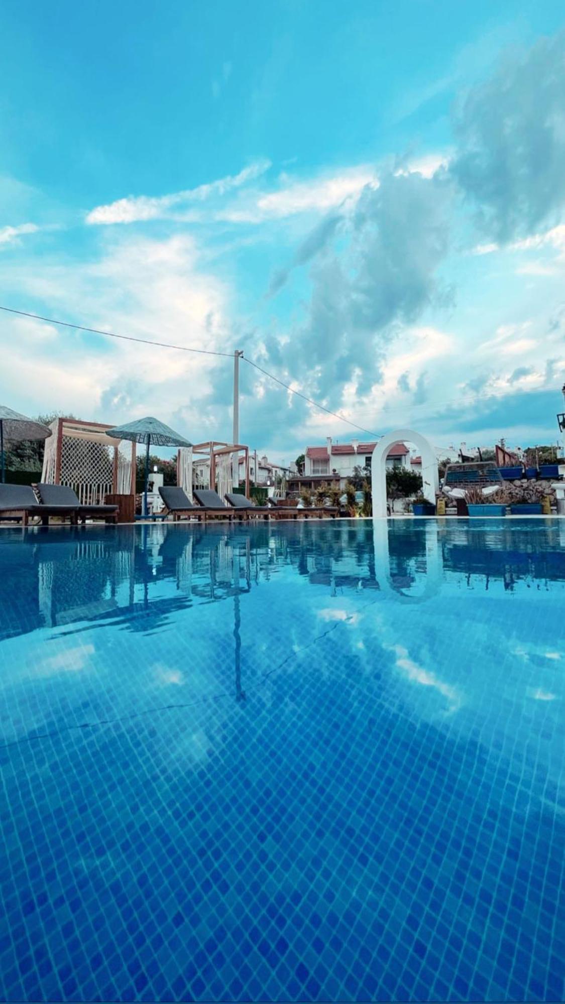 Belong Butik Otel Çeşme Esterno foto